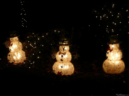 Light-Up Snowmen